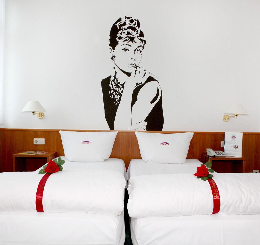 Hotel Amerika Бад Шусенрид Екстериор снимка