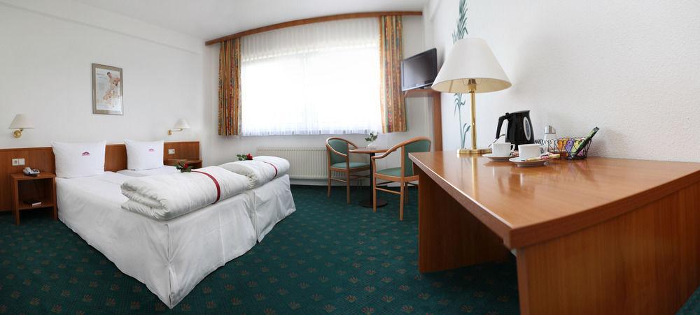 Hotel Amerika Бад Шусенрид Екстериор снимка